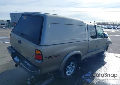 2004 Toyota Tundra Sr5 V8 z USA, uszkodzony, nr VIN 5TBBT44164S450449